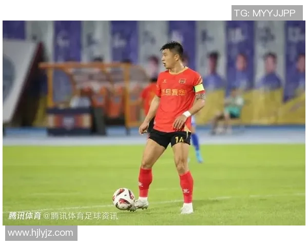 上海足球队技术争议引发热议球迷与专家各执己见探讨战术与表现